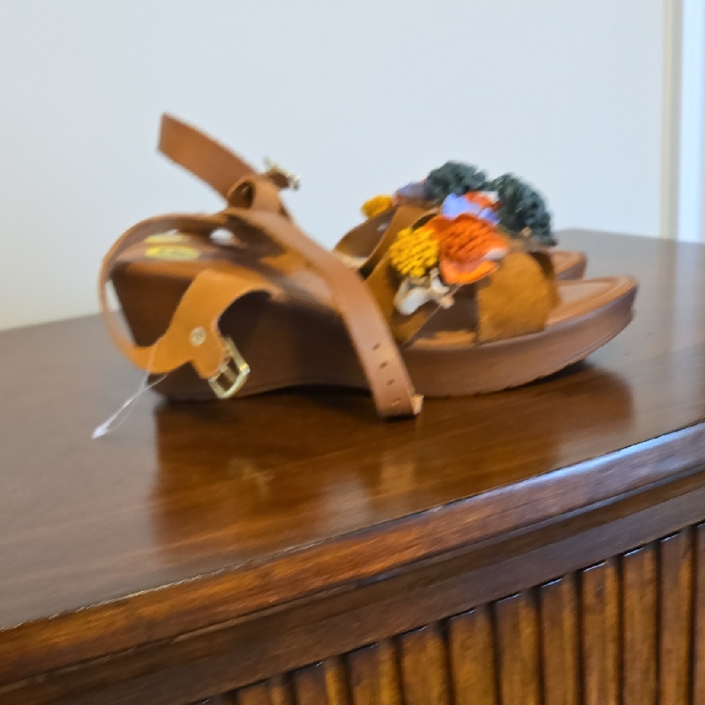 Italian Leather Sandals with Floral Design